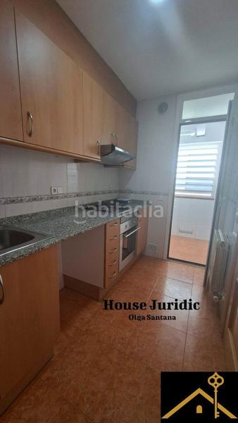 Foto 06257906-aac8-4744-81dd-5dee06775cc6. Piso  en venta en calle del pintor joan carles panyó en Mataró