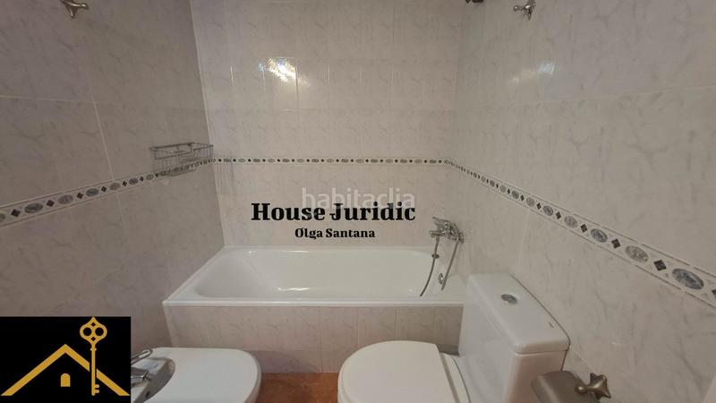 Foto 610e54d5-6e3e-4eca-8323-fc37bdd02f90. Piso  en venta en calle del pintor joan carles panyó en Mataró