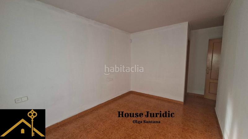 Foto d8565199-5e88-40d1-aa54-fb8b7a216c9c. Piso  en venta en calle del pintor joan carles panyó en Mataró