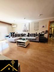 Appartement à Eixample. Buena ubicación de grandes dimensiones
