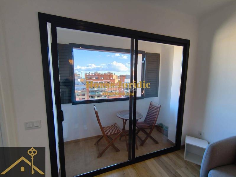 Foto a6fc2ae7-6137-4b59-93a6-b160e4b29834. Flat in Guinardó Barcelona