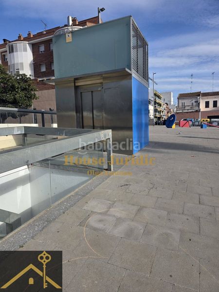 Foto 21b887c7-9bb7-4e84-940b-f386375efcfb. Alquiler parking coche plaza de parking con ascensor en alquiler junto a la biblioteca pompeu fabra en Mataró