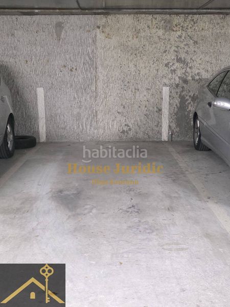 Foto 524dda00-9346-4f5e-9297-7469bfbcd603. Alquiler parking coche plaza de parking con ascensor en alquiler junto a la biblioteca pompeu fabra en Mataró