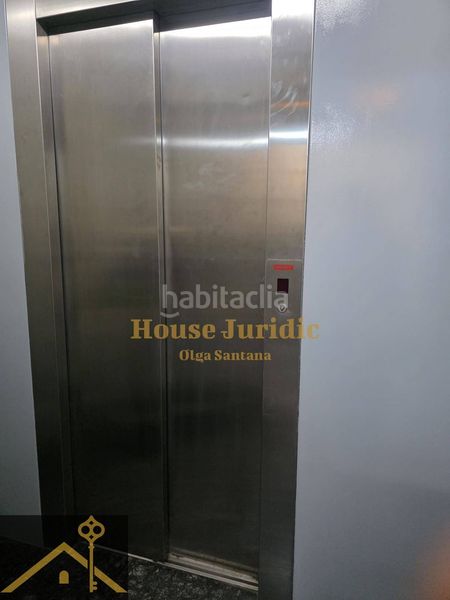 Foto faeccff7-ff03-49a0-9c63-cf6cd58f50c1. Alquiler parking coche plaza de parking con ascensor en alquiler junto a la biblioteca pompeu fabra en Mataró