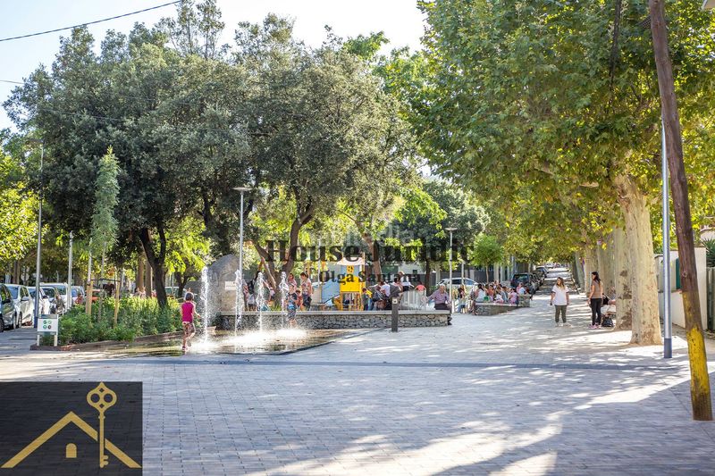 Foto d3728ece-d4d0-4b95-b41b-dd49c32cbe74. Xalet amb xemeneia calefacció aparcament piscina a Argentona