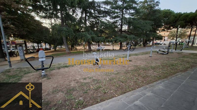 Foto 71e054f2-4079-4b54-84a7-20dd669319f7. Casa aparellada amb calefacció a Els Molins Mataró