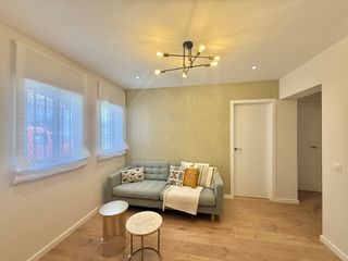 Casa adosada en Fuensalida. Vivienda totalmente reformada con patio privado y gran potencial