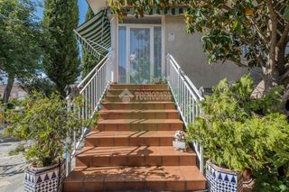 Casa aparellada a Serranillos del Valle. Casa en venta en griñón