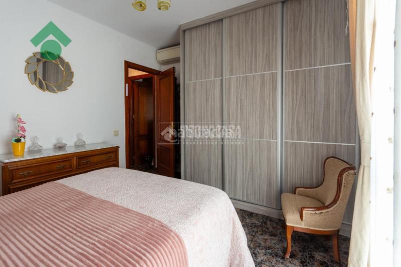 Foto c5bdec4a-4e0e-4f92-80ea-e64f26a28ea5. Piso  en venta en Centro Nerja