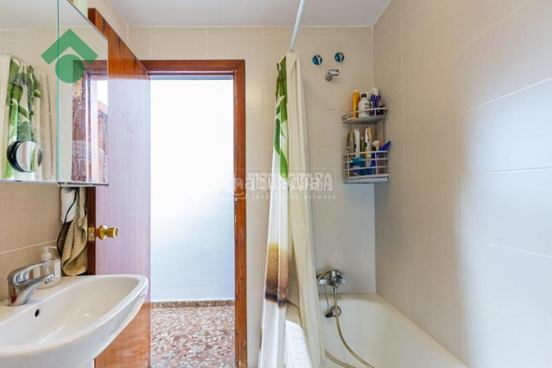 Foto 907faaf9-4ea6-484b-96df-85b36e5f393d. Piso  en venta en Centro Nerja
