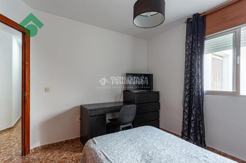 Foto a4cf4a85-0263-4118-8401-350f921cc7d9. Piso  en venta en Centro Nerja