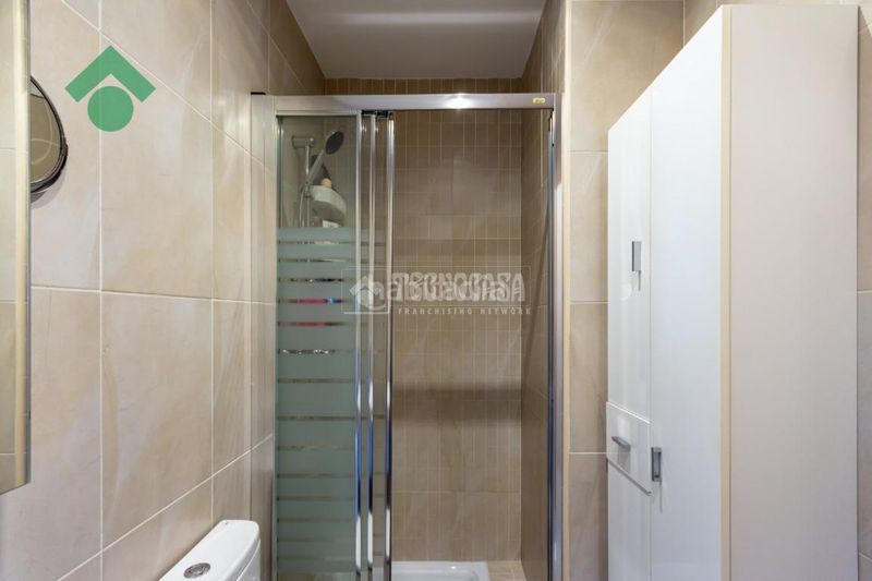 Foto c9b3451f-1bd8-471c-a860-33a8d0298635. Àtic amb calefacció aparcament piscina a Cotomar Rincón de la Victoria