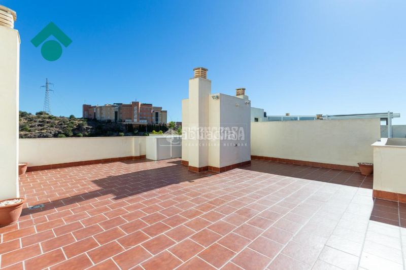 Foto e68ba764-c641-4680-85a5-f4aafac7dc15. Àtic amb calefacció aparcament piscina a Cotomar Rincón de la Victoria