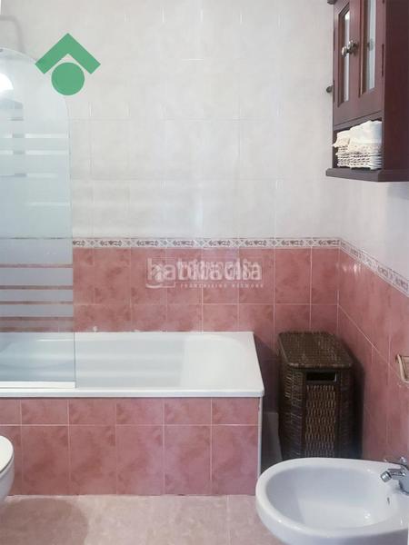 Foto 639210f8-3dd4-4bc6-8b42-86e3b579e82d. Maison jumelée avec parking dans La Cala del Moral Rincón de la Victoria