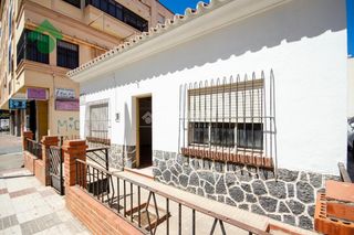 Casa aparellada a Playa del Rincón. Casa en venta en rincón de la victoria