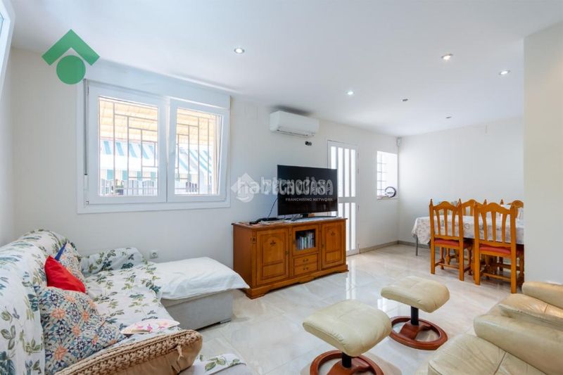 Foto b1de3e3d-6e59-453c-bc76-ec4f9b18141a. Casa pareada casa en venta en Torre de Benagalbón Rincón de la Victoria