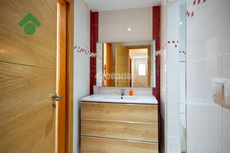 Foto c15f469a-4827-499c-9065-f216904fb104. Casa pareada casa en venta en Torre de Benagalbón Rincón de la Victoria
