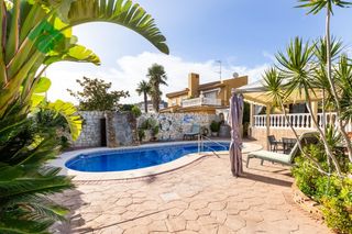 Casa a Cotomar. Casa en venta en rincón de la victoria