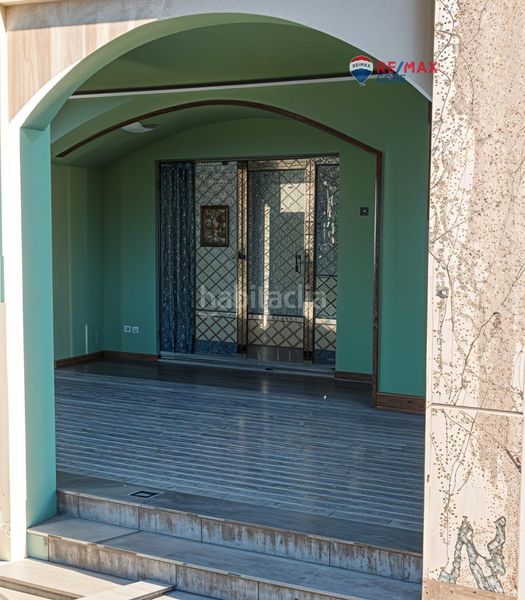 Foto 0932ff23-5b3e-4b65-a3d7-7623fe7d6e34. Local comercial a La Cañada - Aldea Moret Cáceres