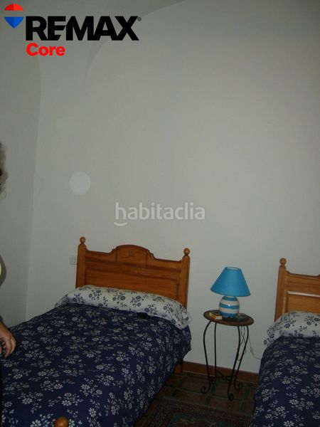 Foto 73b5d40a-2583-4eec-adc5-c5ab7b31148f. Casa amb aparcament a Orellana la Vieja