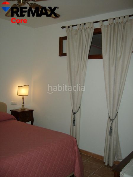 Foto ac4bc462-5614-4957-a92d-2ad6caf2baac. Casa amb aparcament a Orellana la Vieja