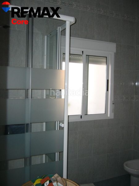 Foto c45d52ca-8388-4fc9-a963-72667fd9d4c6. Casa amb aparcament a Orellana la Vieja