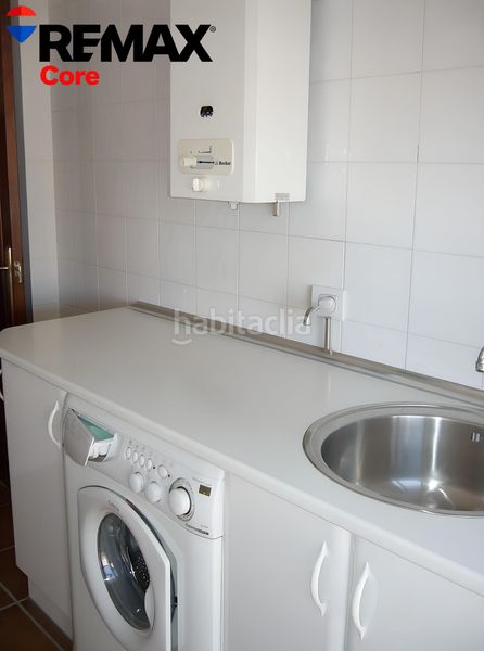 Foto ee7919fd-888a-47db-ae5f-d28320b14750. Casa amb aparcament a Orellana la Vieja