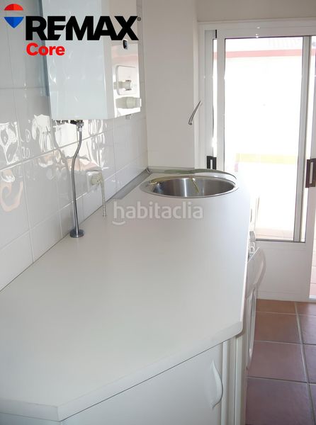 Foto ef69e5a5-74db-42f6-a05f-fe474d52f18b. Casa amb aparcament a Orellana la Vieja