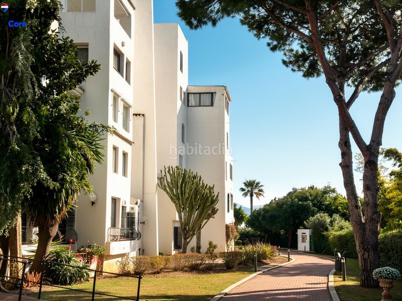 Foto 07b7b97c-02f9-4932-a9f0-b54ee5f47cb5. Pis amb calefacció aparcament piscina a Puerto Banús Marbella