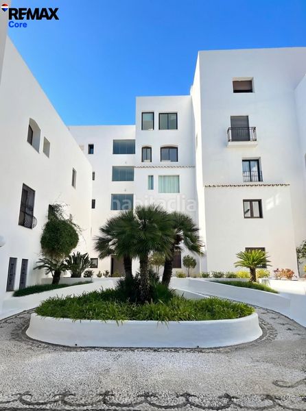 Foto 19134dbd-7656-43d8-8364-525d3588db78. Pis amb calefacció aparcament piscina a Puerto Banús Marbella