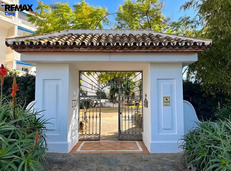 Foto f5359574-8e08-46c3-b8ac-7d8b5b803b13. Pis amb calefacció aparcament piscina a Puerto Banús Marbella