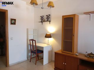 Location Appartement à Casco Antiguo. Alquiler de vivienda amueblada