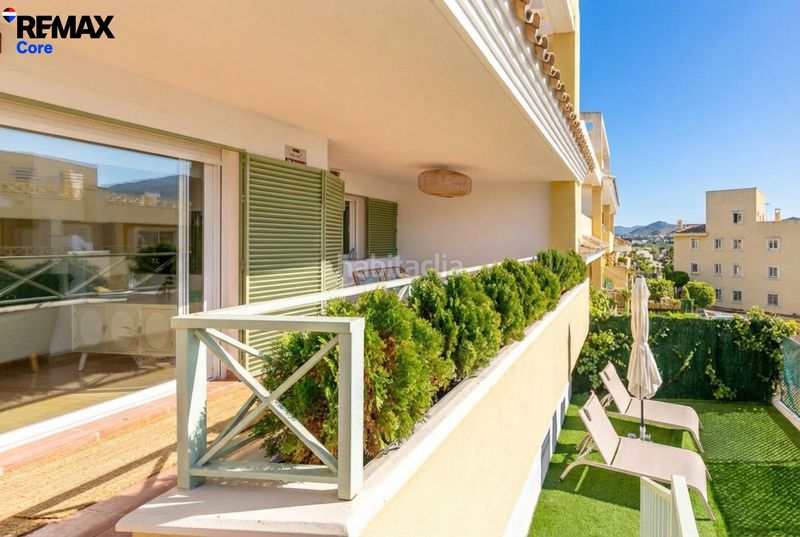 Foto b92386aa-7472-49fc-b427-e0a99347614b. Pis amb calefacció aparcament piscina a Los Naranjos Marbella