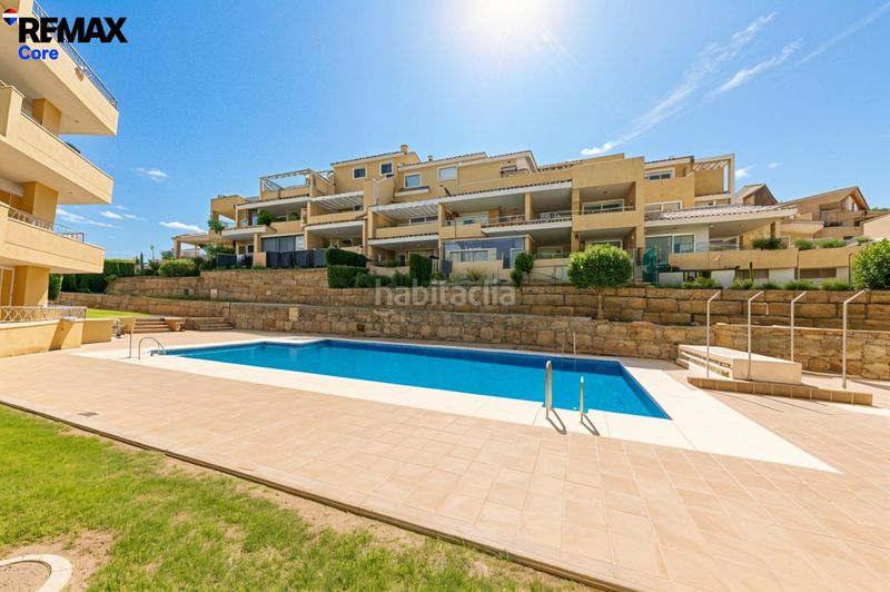 Foto d24a8509-b135-492c-a3a9-804be551075e. Pis amb calefacció aparcament piscina a Los Naranjos Marbella