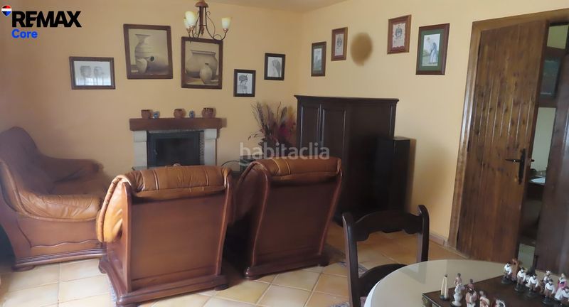 Foto 6be5cb3e-57bf-4519-961c-fe64ce187770. Casa amb calefacció aparcament piscina a Villar del Rey