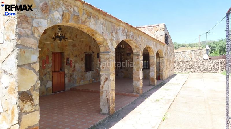 Foto 98e02bef-6175-4dec-a5cc-3d3b61290aae. Casa amb calefacció aparcament piscina a Villar del Rey