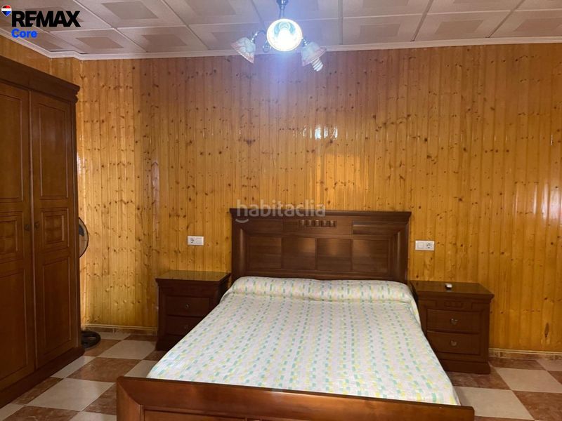 Foto 3820f8b6-ed16-491f-89f2-9437d7355d25. Casa amb aparcament a Montijo