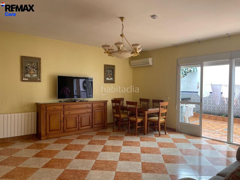 Foto 3f217eec-b9d4-4a13-b1da-e3ffe2da198c. Casa amb aparcament a Montijo