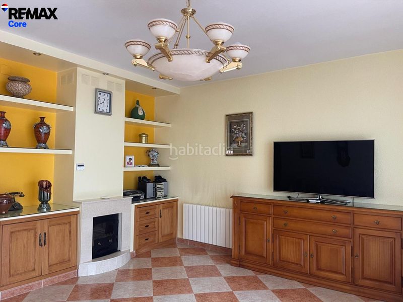 Foto 3f945967-7327-4d75-a76c-dda5e3e98133. Casa amb aparcament a Montijo