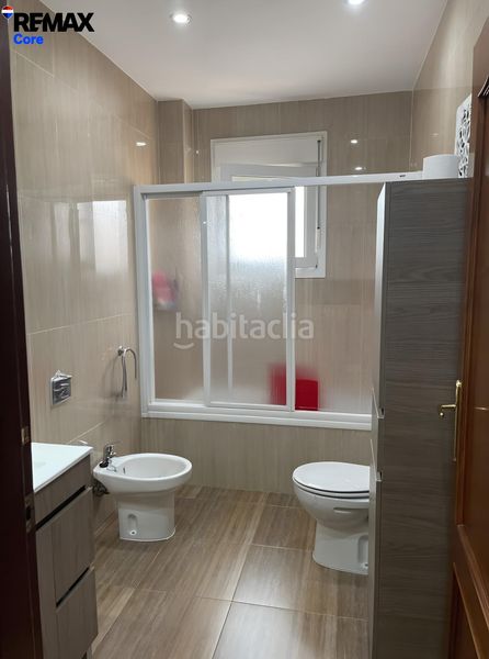 Foto 65473fbf-5e7a-4894-8c16-c3644c758cc7. Casa amb aparcament a Montijo