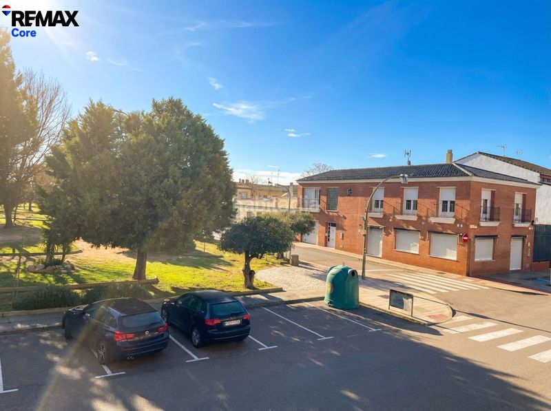 Foto ac207d78-8b3d-4cdb-85c7-bbe6c9a9838c. Casa amb aparcament a Montijo