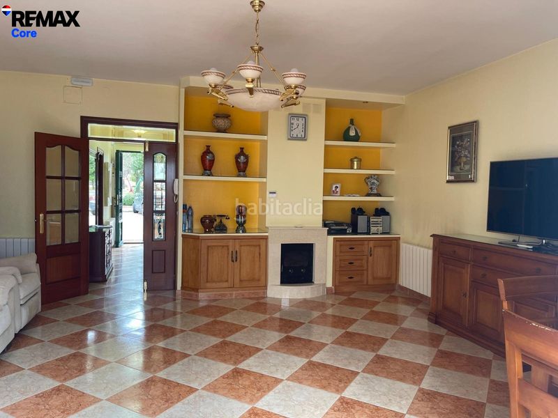 Foto af67beb5-83fd-46ee-9e44-f9a3237d9afb. Casa amb aparcament a Montijo