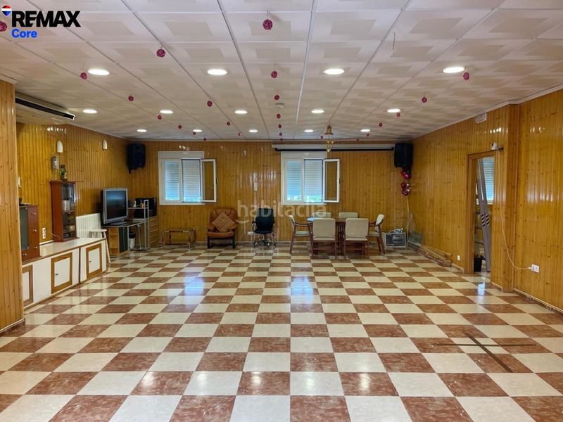 Foto d5997a9a-f512-4e55-8ea4-172b112a5bf5. Casa amb aparcament a Montijo