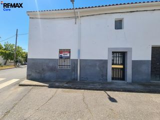 Casa en Sierra de Fuentes. Venta de vivienda en sierra de fuentes