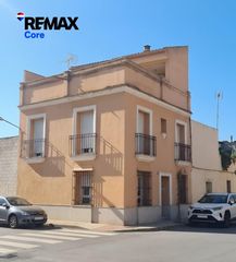 Casa adossada en Montijo. Impecable adosado reformado en montijo, extremadura