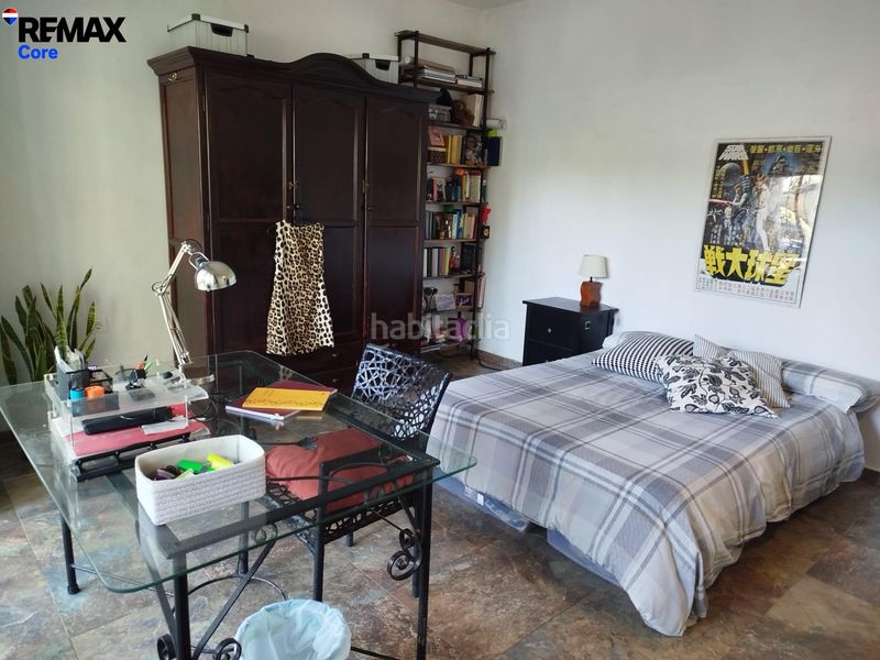 Foto f5298368-6b16-4485-a9ce-9c8b78b40d45. Xalet amb aparcament piscina a Las Vaguadas Badajoz