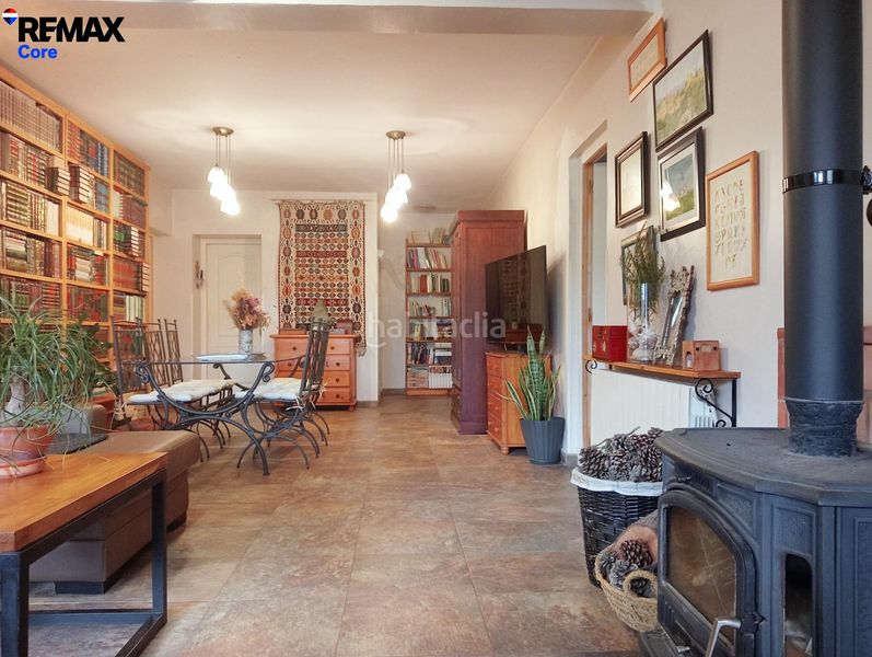 Foto f6a7007d-a71b-417f-9de0-ef7e17879f78. Xalet amb aparcament piscina a Las Vaguadas Badajoz