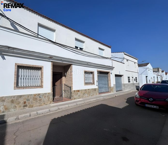 Foto 9a323d5e-0729-4a34-b543-6d0e2a818033. Casa amb calefacció aparcament a Carretera de Sevilla - Los Montitos Badajoz