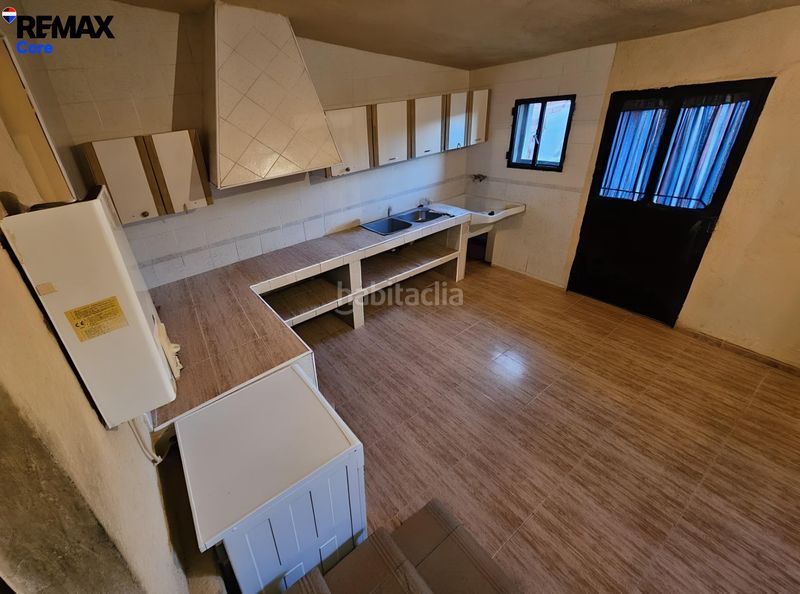 Foto f841dfc4-f513-4064-b65e-118dc3bb782b. Casa a Ventas de San Julián (Las)