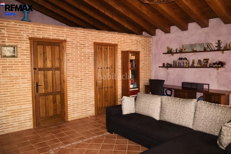 Foto 4d4e5b36-f710-4742-a068-5ee7cc9f723b. Casa amb aparcament piscina a Ventas de San Julián (Las)